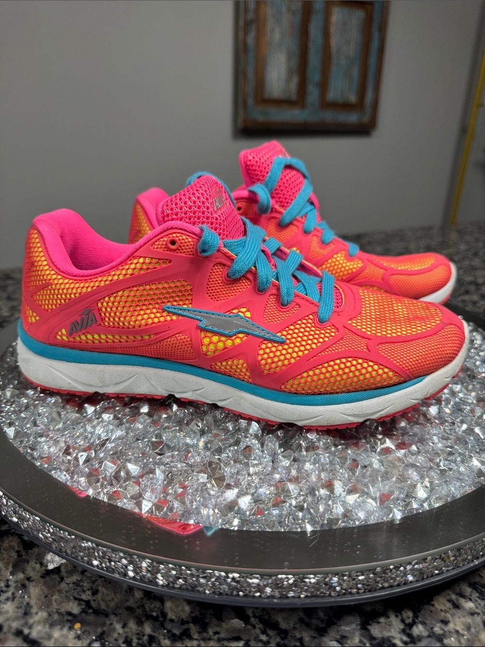 Avia Pink & Turquoise Women's Athletic Sneakers EUC 8